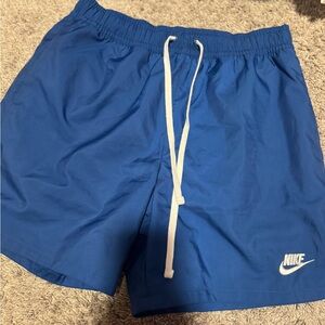 Men’s Nike shorts blue size small